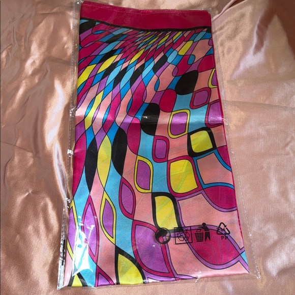 ✨ House of Aybar Scarf Edit ✨ - Picture 6 of 6